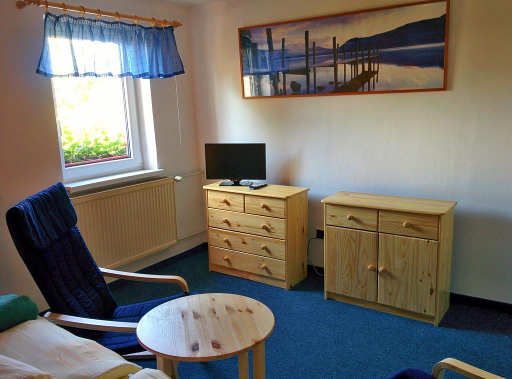 Hostinec U Pejska A Kocicky Marianske Lazne Room photo