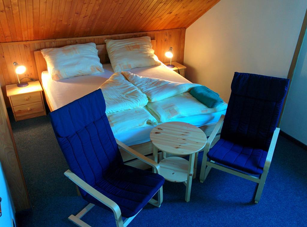 Hostinec U Pejska A Kocicky Marianske Lazne Room photo